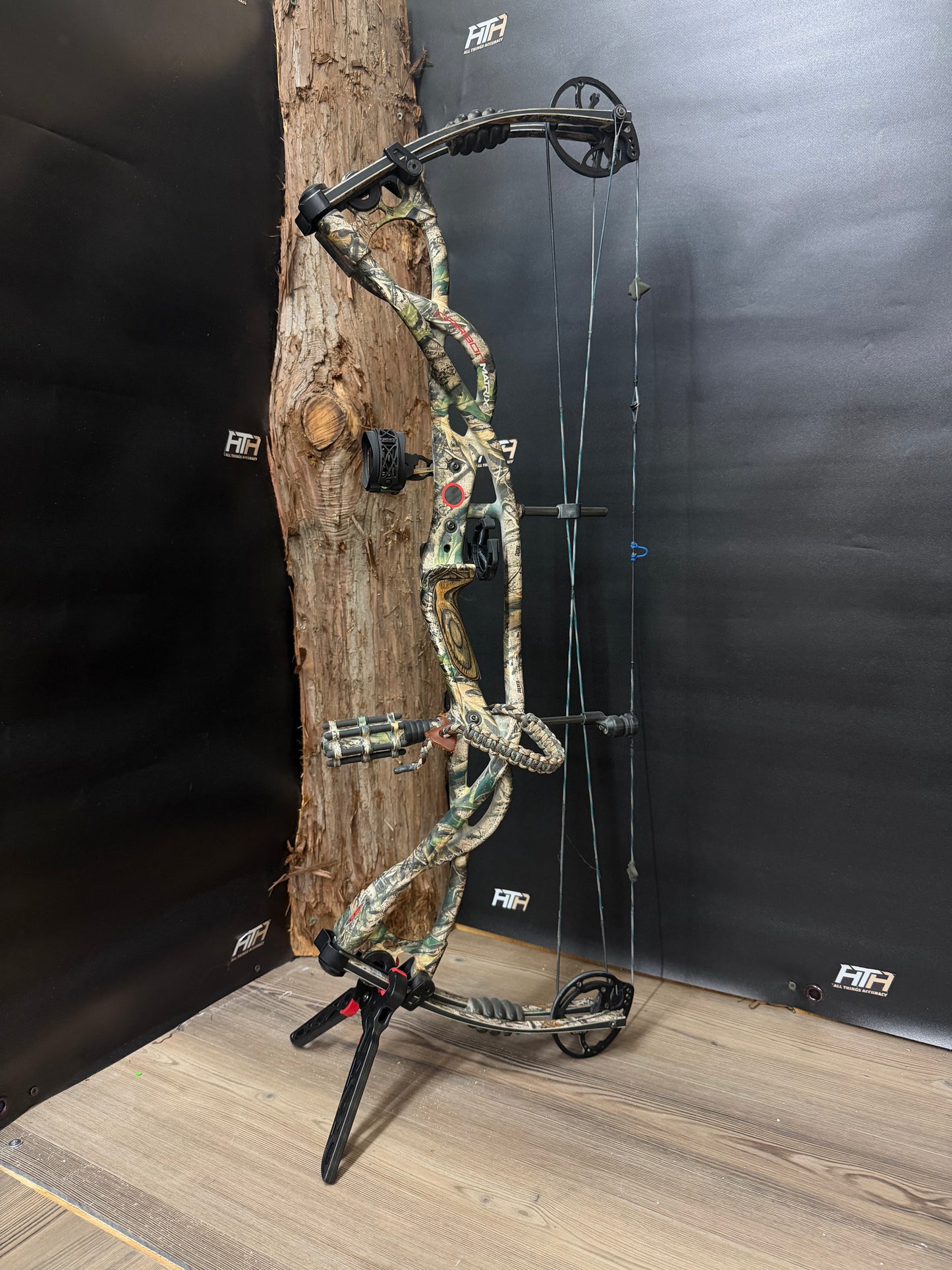 Hoyt Carbon Matrix (Pre-Owned)