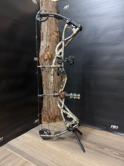 Hoyt Carbon Matrix (Pre-Owned)