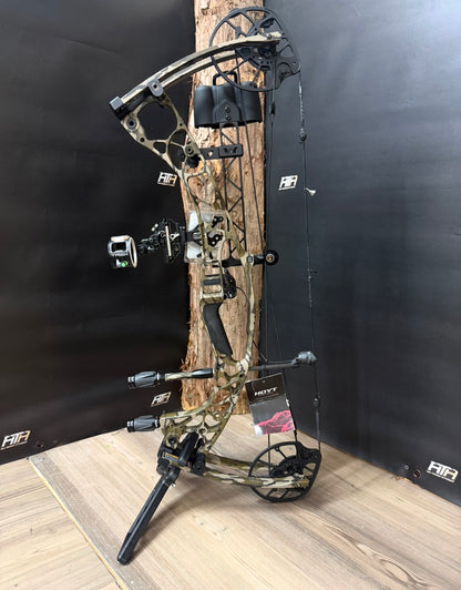 Hoyt AX-2 29 Bottomland Bow Package